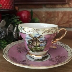 Rare VTG 1960’s Victorian Pink Teacup Saucer Set
